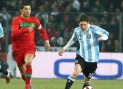 开云体育-梅西不敌C罗！巴萨遭遇欧冠淘汰