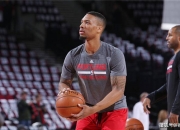 开云体育-独行侠队主教练利拉德赞叹球队合作默契，取得连胜的简单介绍