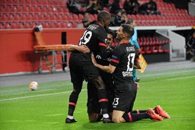 关于列斯得队主教练调整战术，备战对手法兰克福的信息