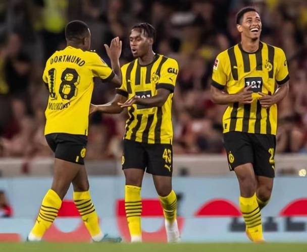 关于列斯得队主教练调整战术，备战对手法兰克福的信息