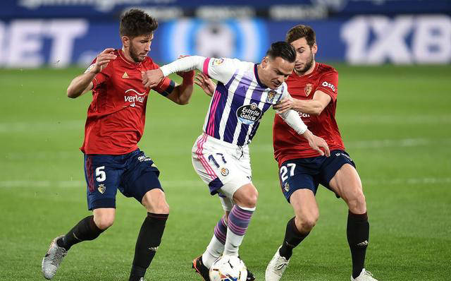 不来梅联赛战绩持续下滑，面临降级威胁？