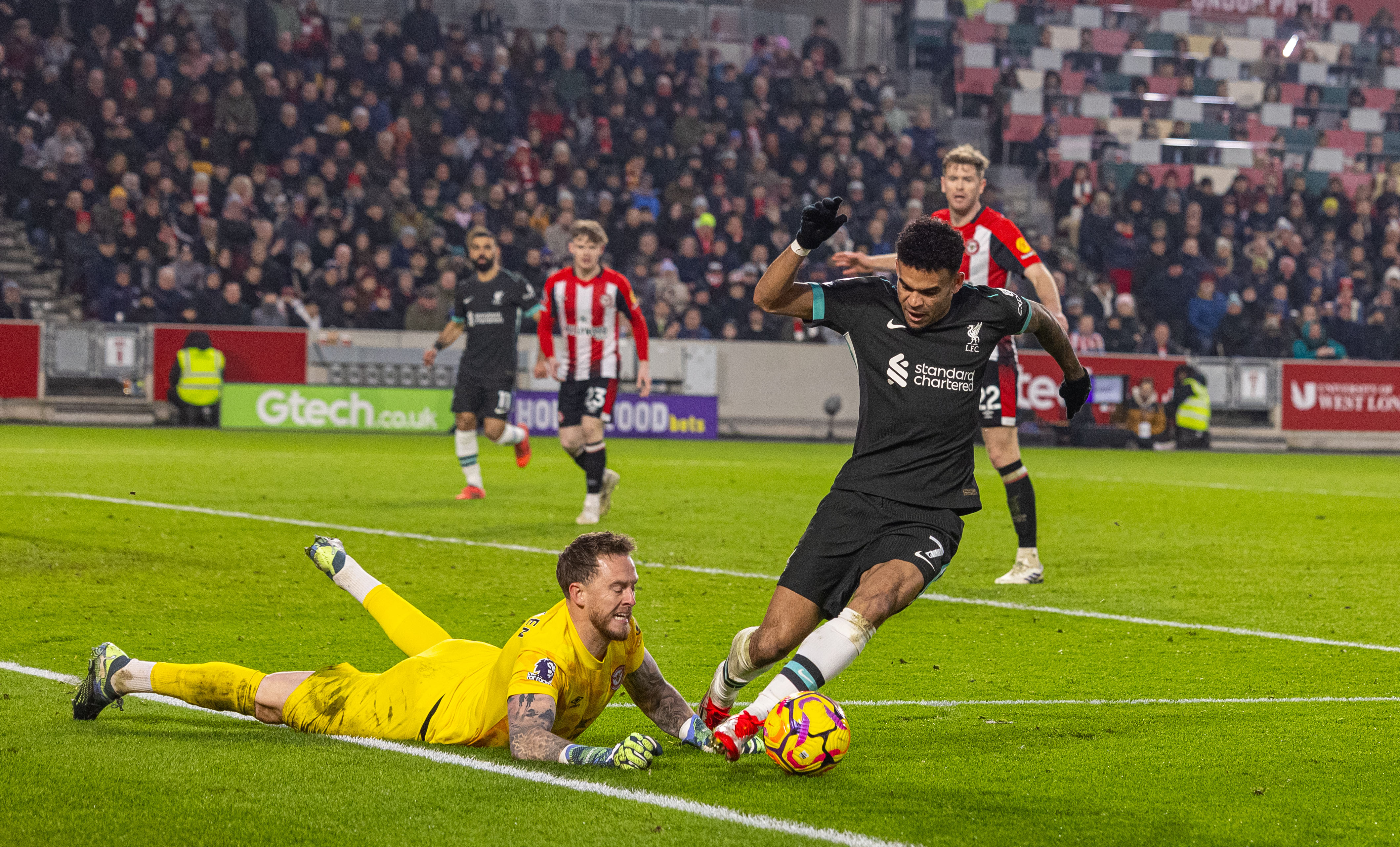 包含英格兰-击败库浦，拉什福德梅开二度，球队信心大增的词条