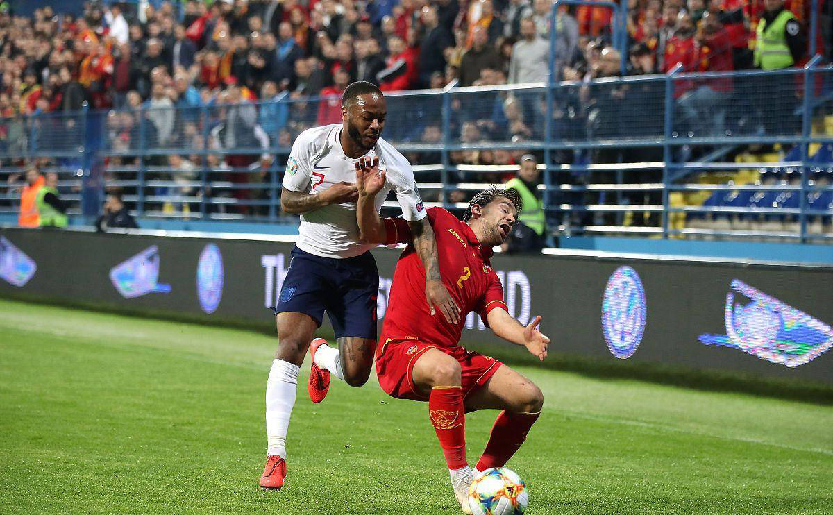 包含阿尔巴尼亚不敌罗马尼亚，欧预赛首轮遭遇失利的词条