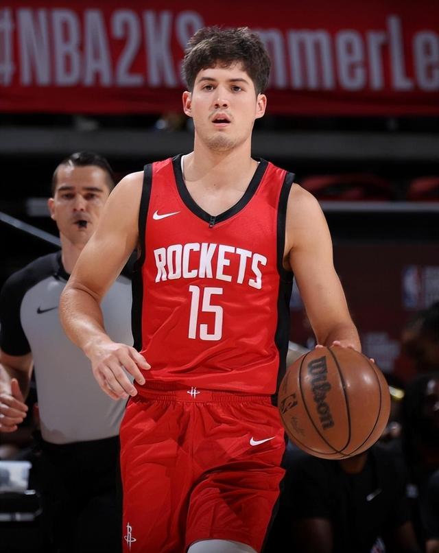 关于国家队新秀崭露头角，实力暴涨的信息