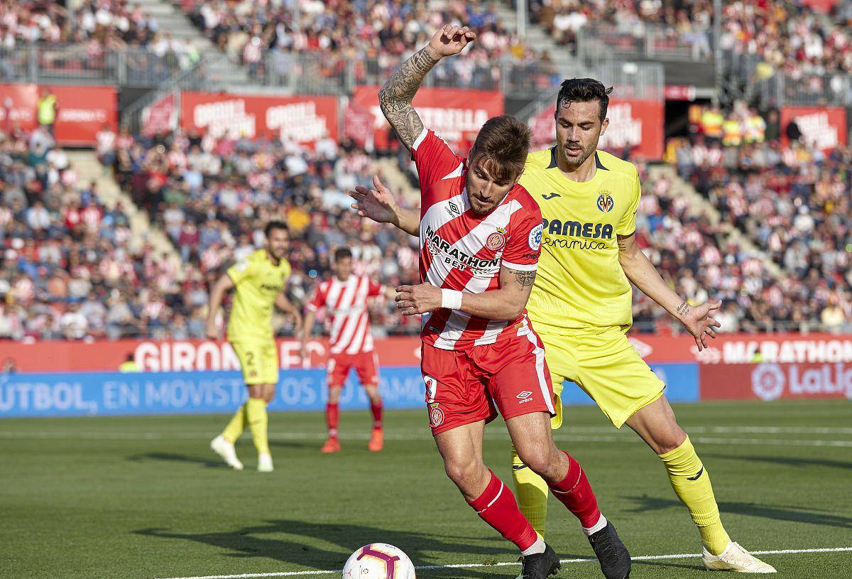 关于比利亚雷亚尔客场获胜，连胜成为最大亮点的信息