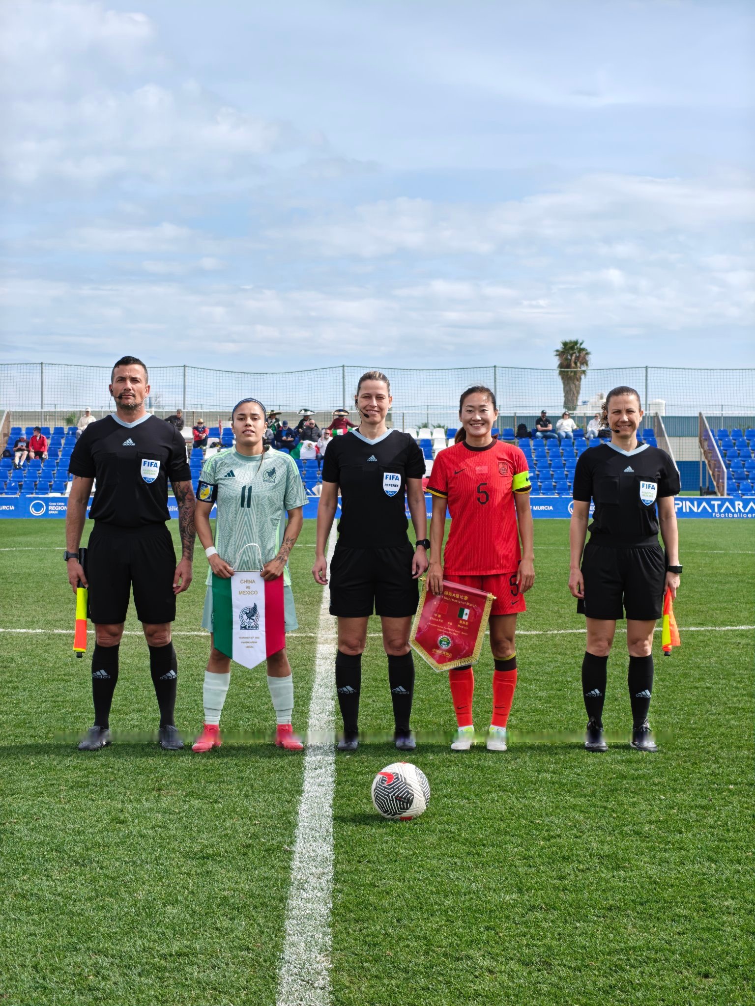 包含巴拿马女足集训备战中北美洲杯赛,志在夺得冠军的词条 包含巴拿马女足集训备战中北美洲杯赛,志在夺得冠军的词条