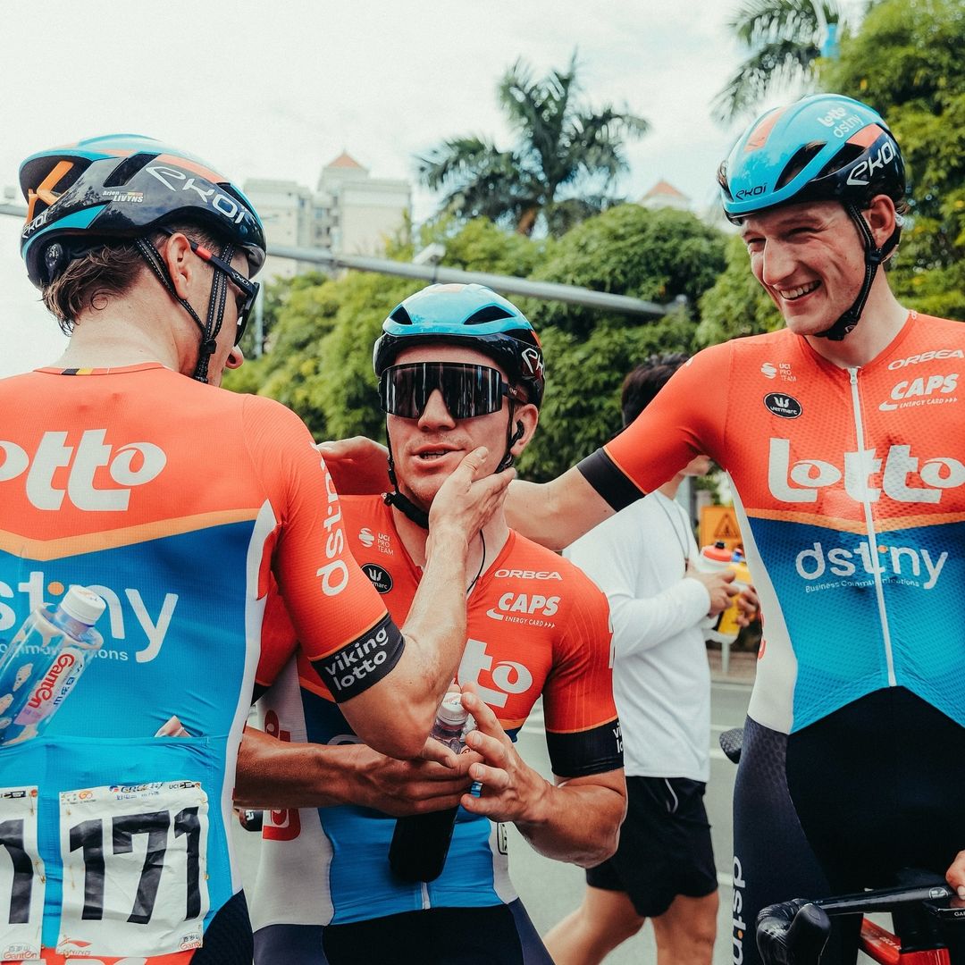 队员在国际赛场上大放异彩，获得关键胜利