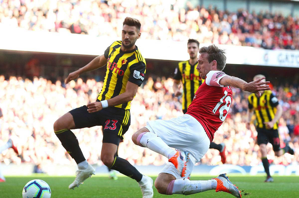 包含切尔西客场击败沃特福德，保持胜利势头的词条