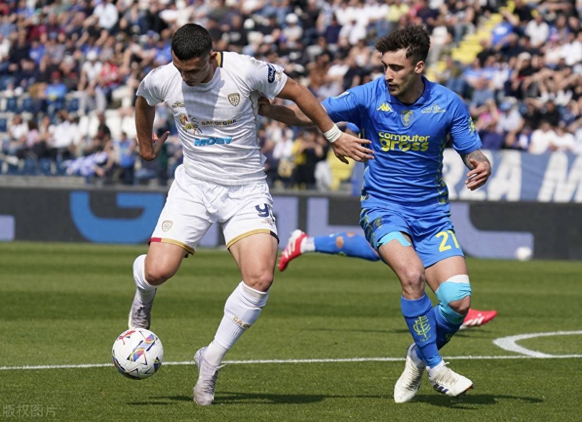 队员集结快乐国米备战对战卡利亚里的简单介绍