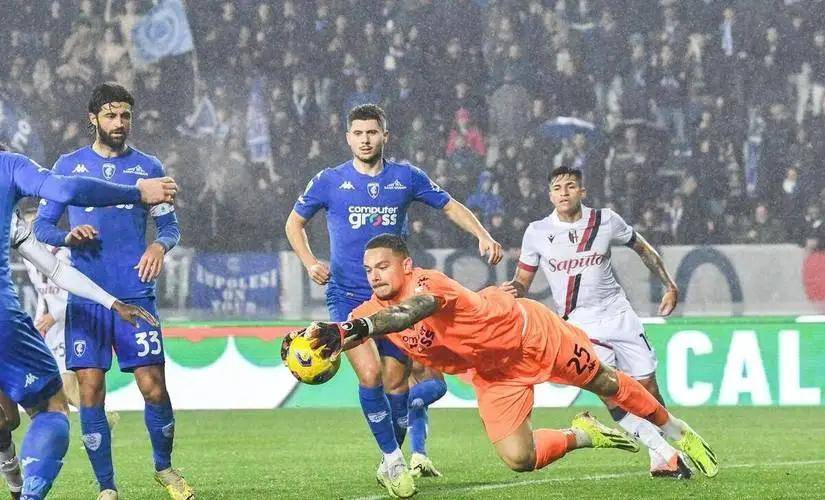 斯图加特队防线失守，遭遇连败局面