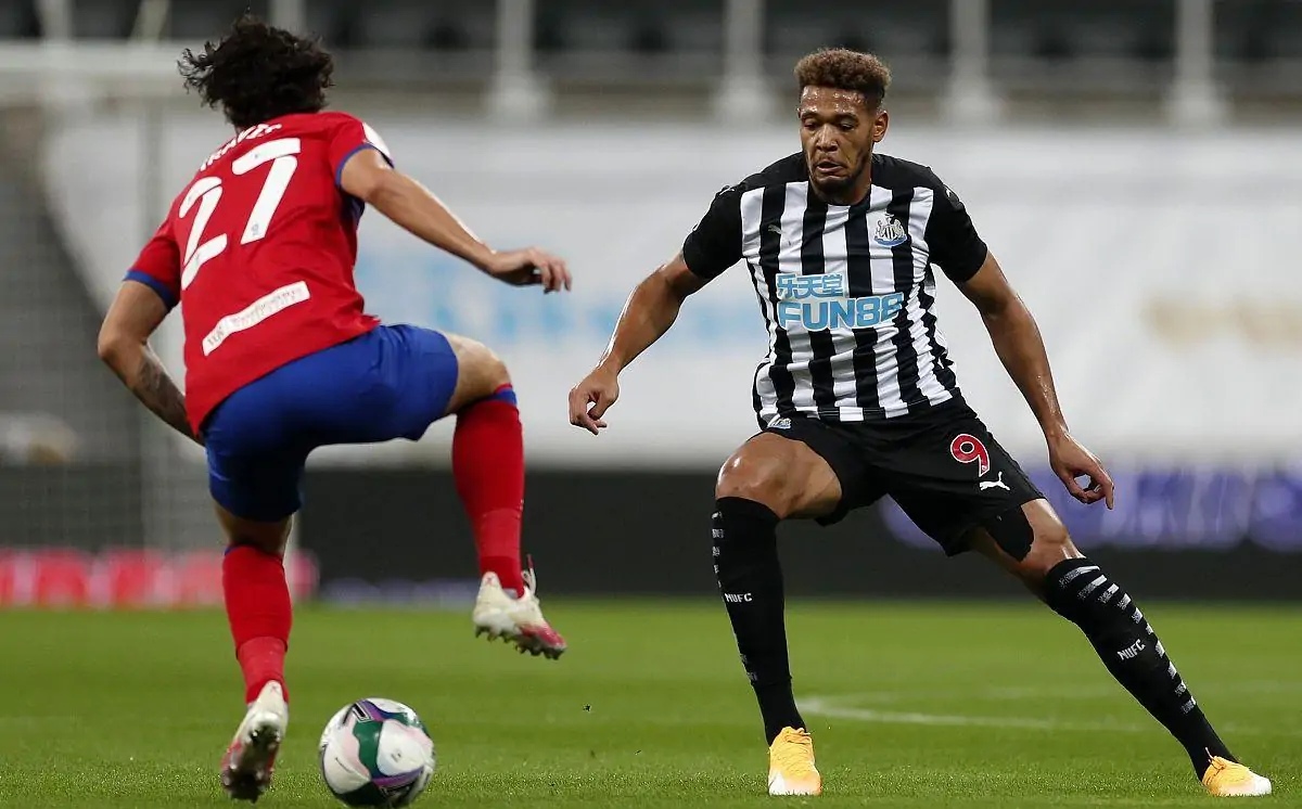 包含布莱克本连续三轮不胜，客场遭遇失利的词条