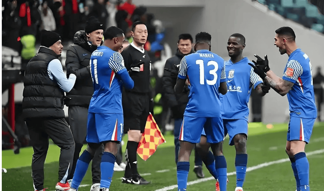 球队外援首秀上演帽子戏法，队友纷纷赞赏的简单介绍