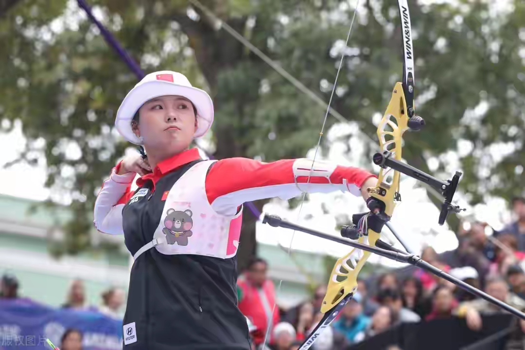 射箭比赛带来欢乐，丹麦选手斩获冠军
