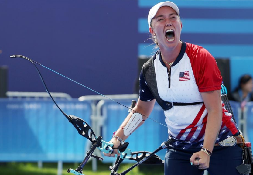 射箭比赛带来欢乐，丹麦选手斩获冠军