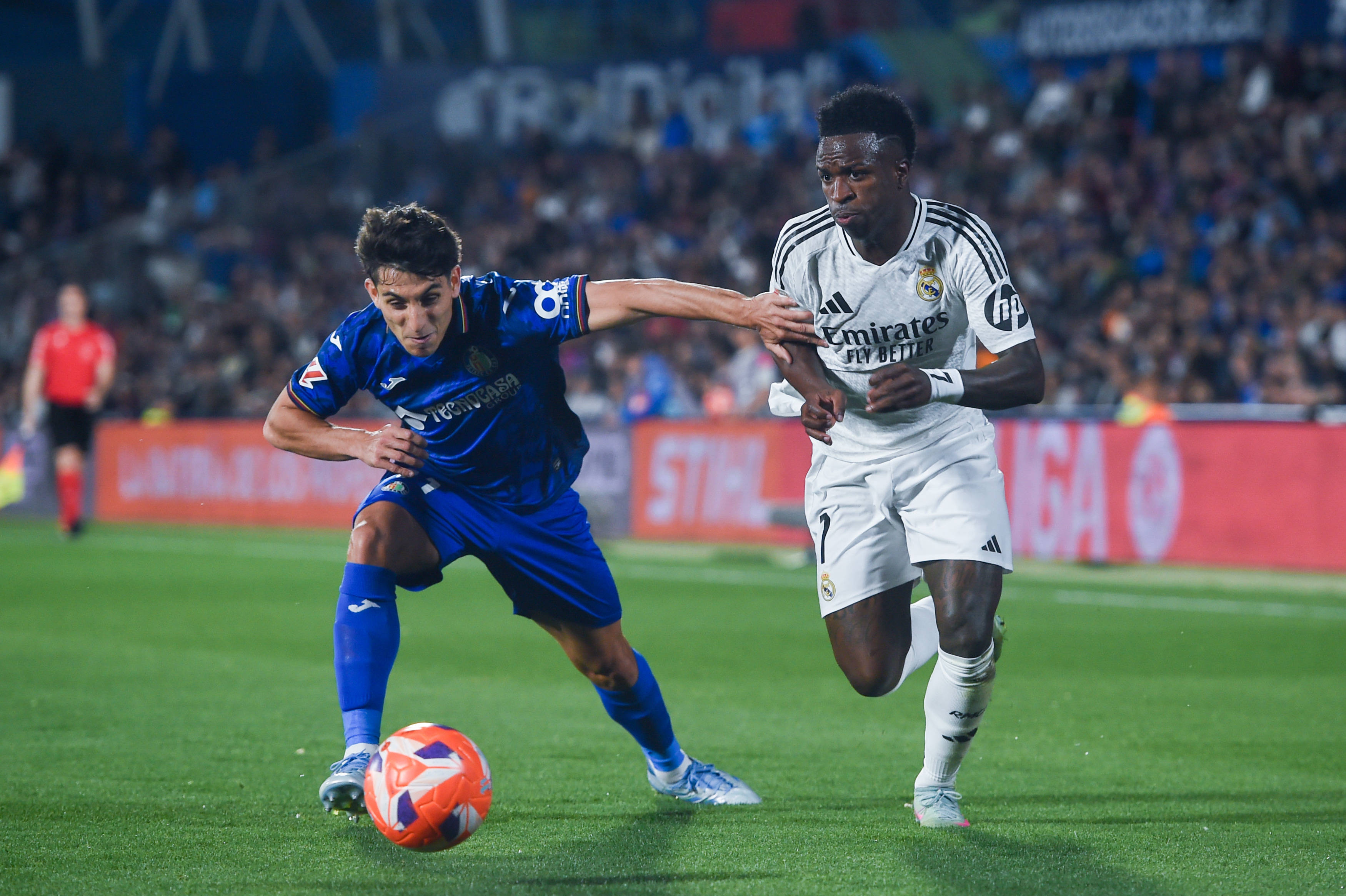 包含赫塔费晋级不易，险胜对手的词条