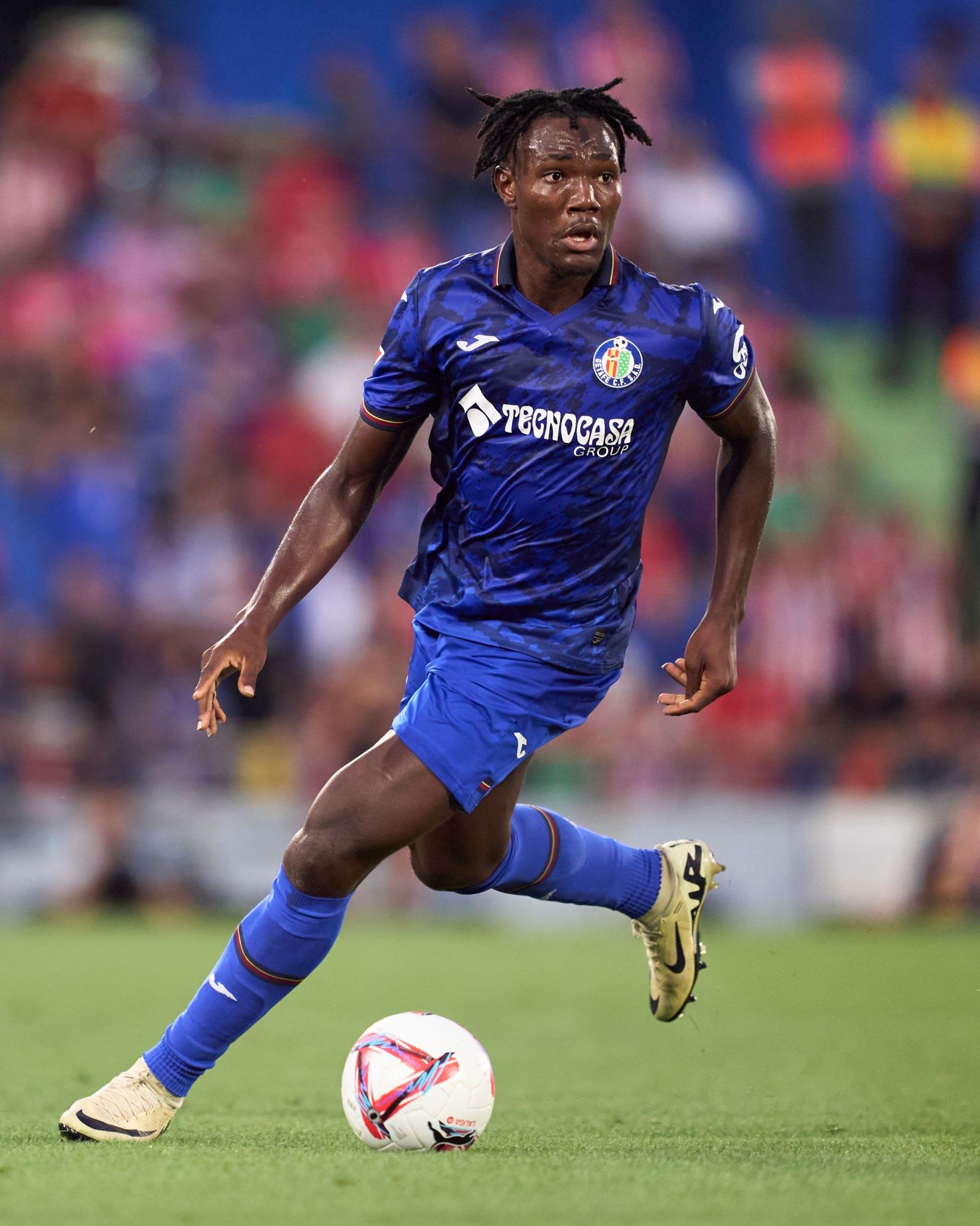 包含赫塔费晋级不易，险胜对手的词条