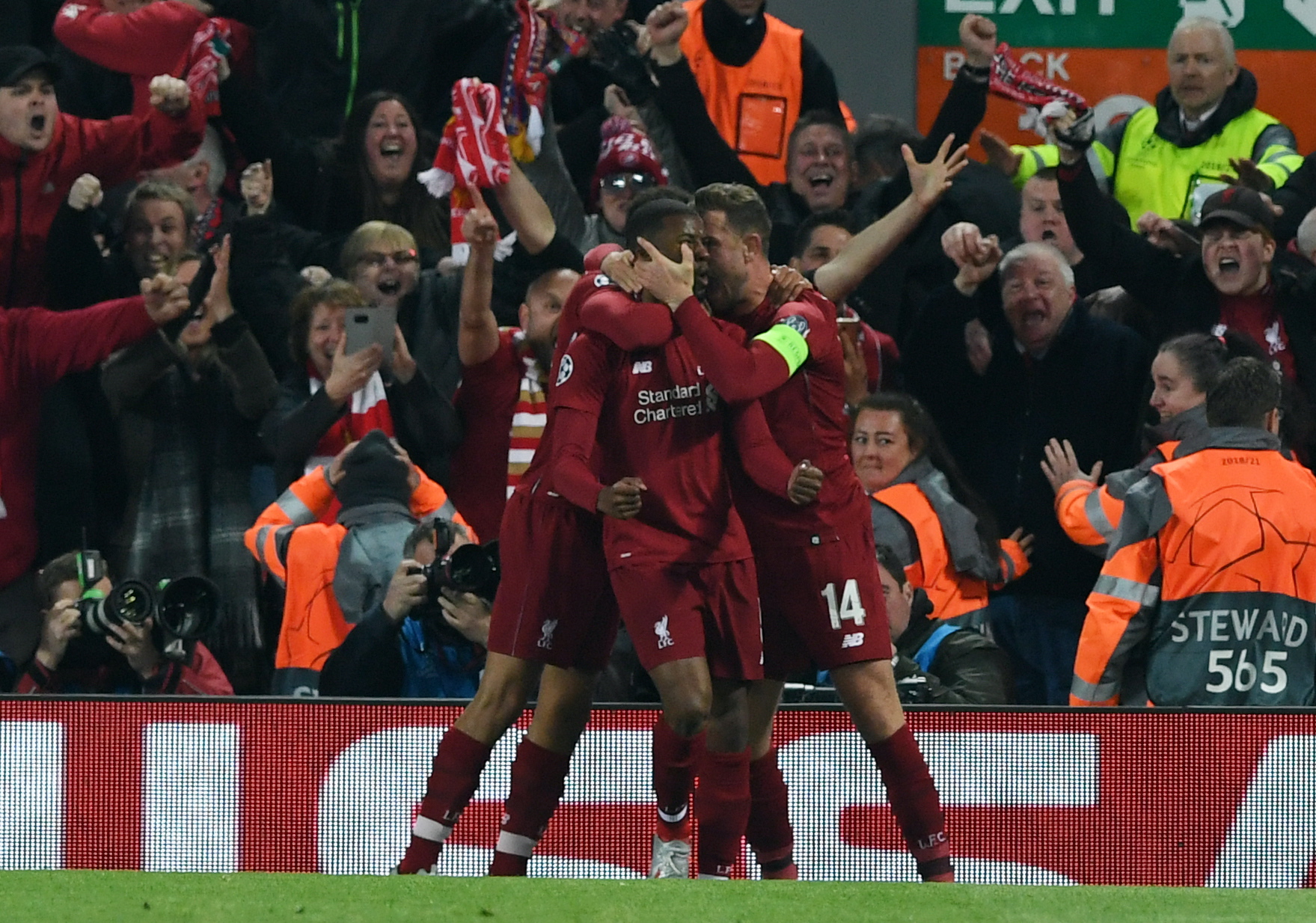 利物浦女人夺冠斩落巴塞罗那