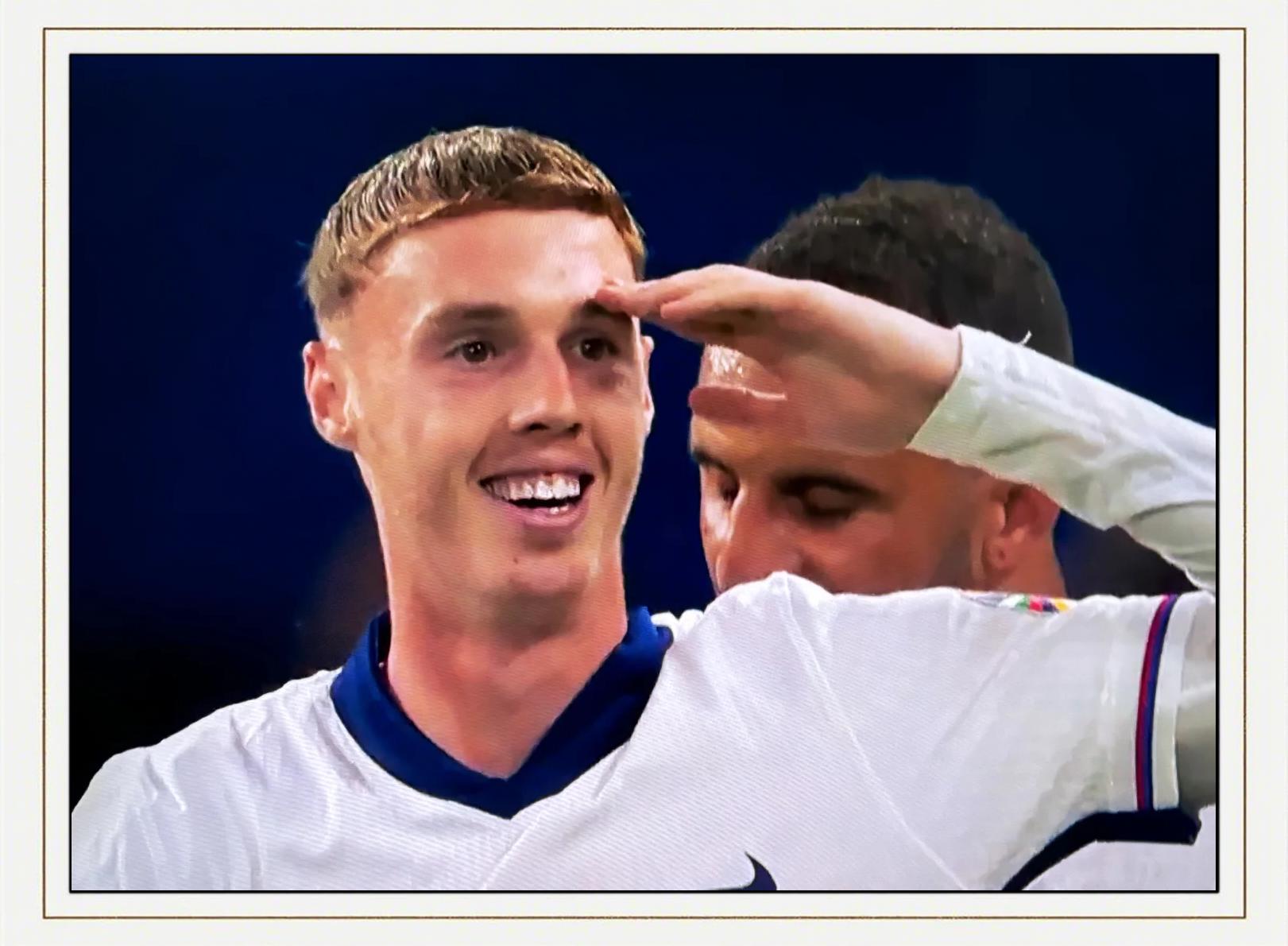 西班牙队备战欧预赛，教练组调整战术