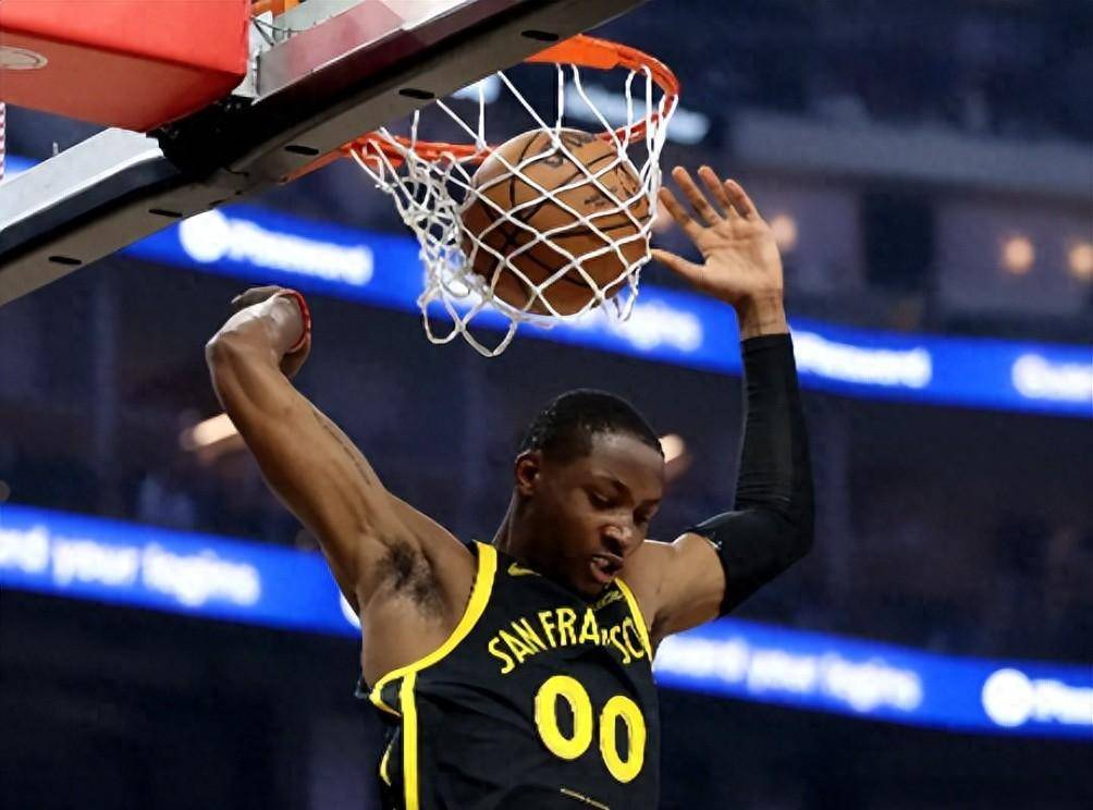 英格兰血洗里昂，安东尼·戴维斯打破历史纪录焦点之战成都决赛之夜，成为赛场最大亮点的简单介绍