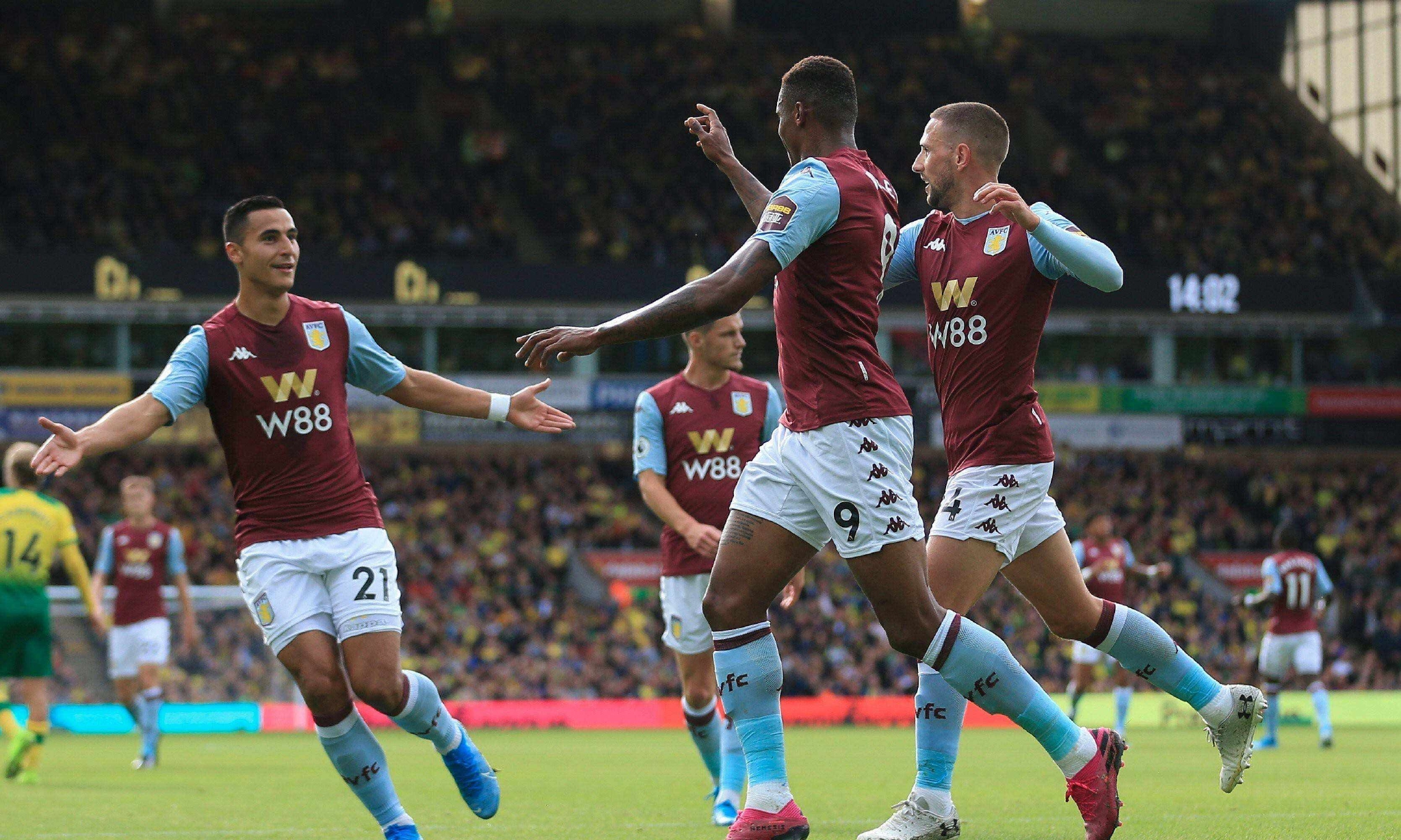 包含塞维利亚碾压韩国，格纳布里关键制胜的词条