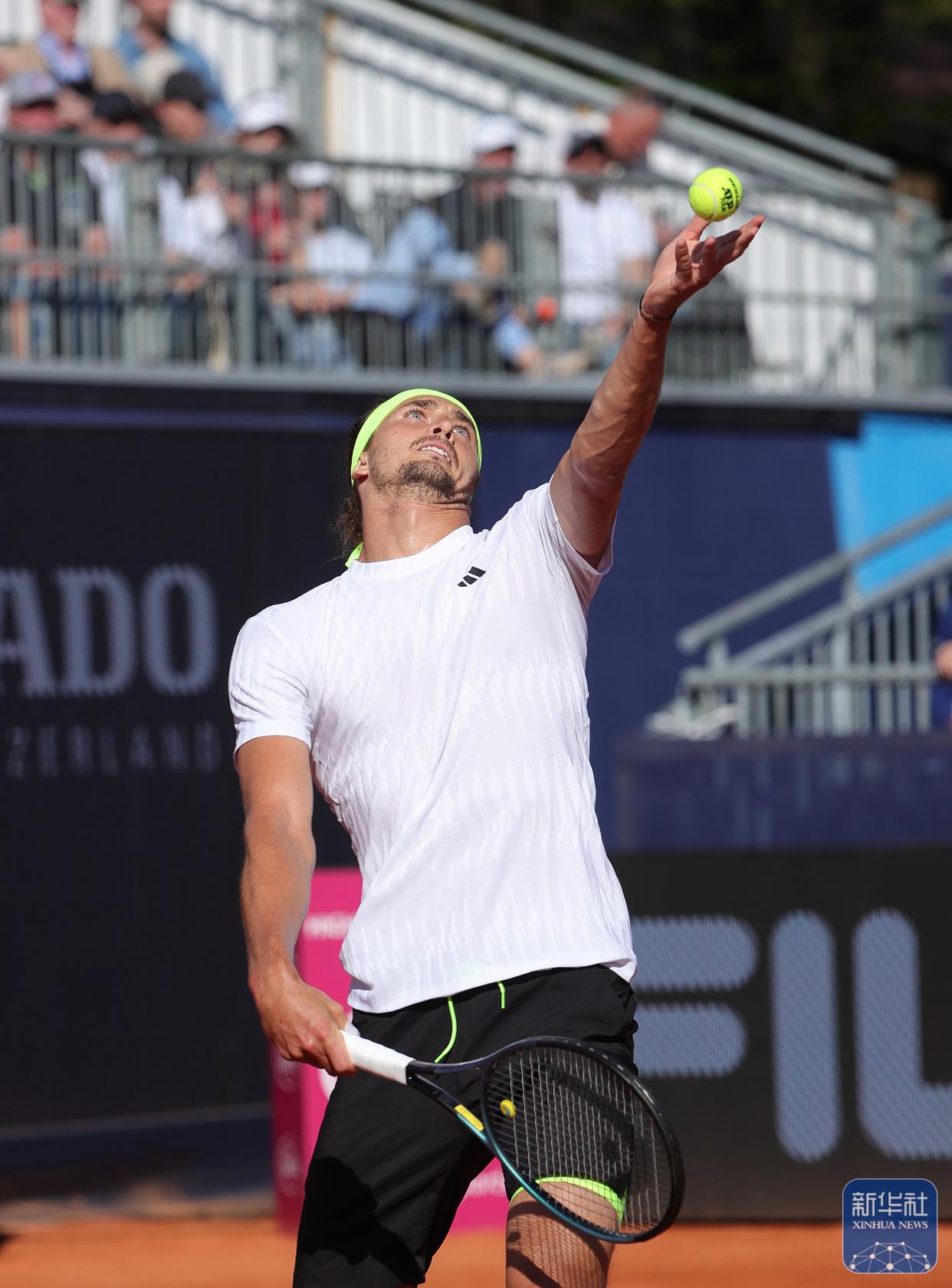 欧洲网球队绝杀日本网球队，兹维列夫三分雨点燃全场的简单介绍