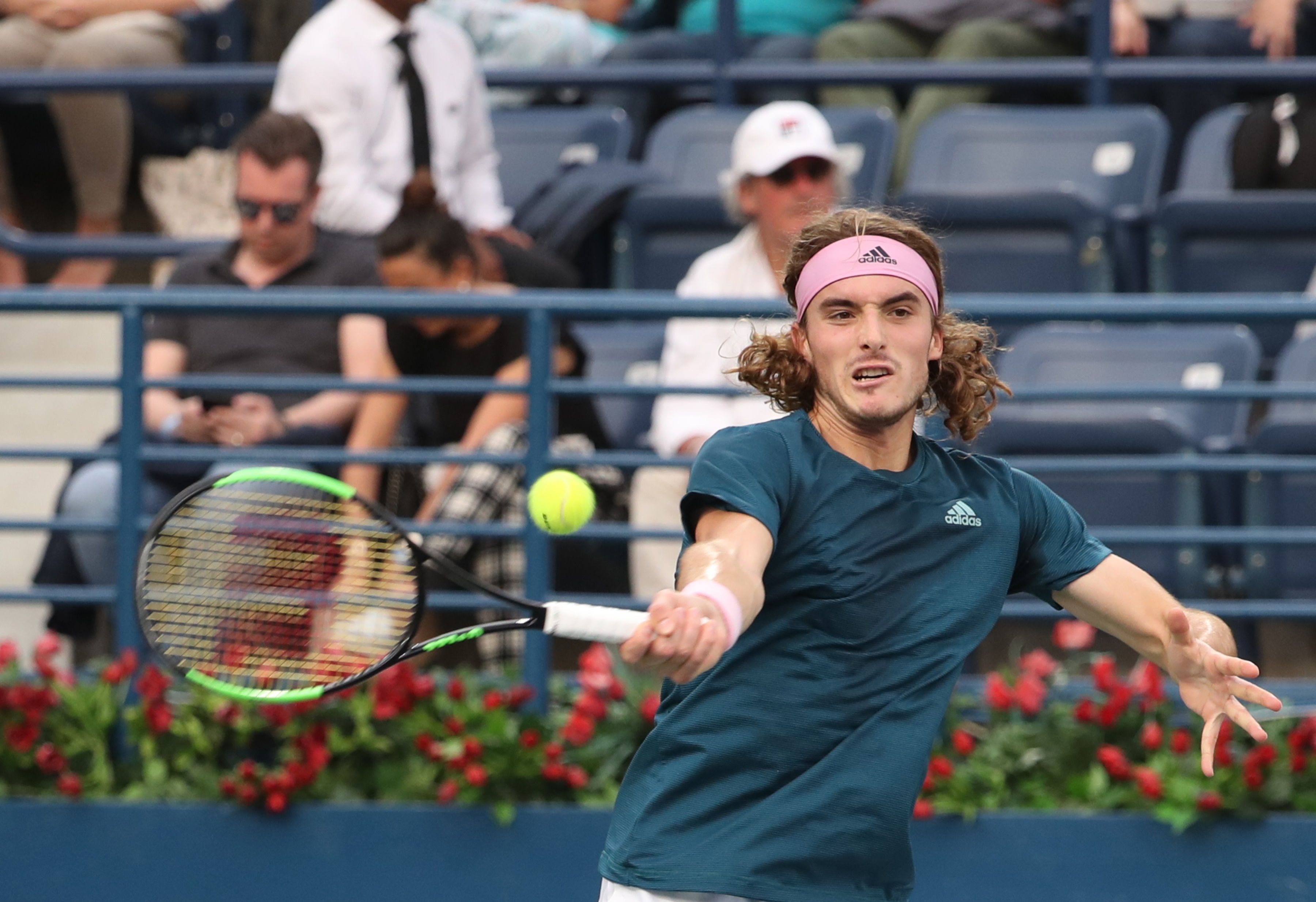 日本网球队血洗世界网球队，西西帕斯关键制胜的简单介绍