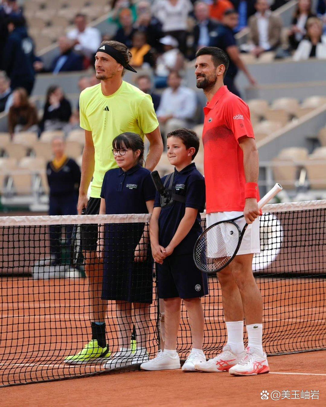 包含澳大利亚网球队横扫日本网球队，德约科维奇送出助攻的词条